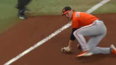 Gunnar Henderson with a stellar catch and throw to first for the DP