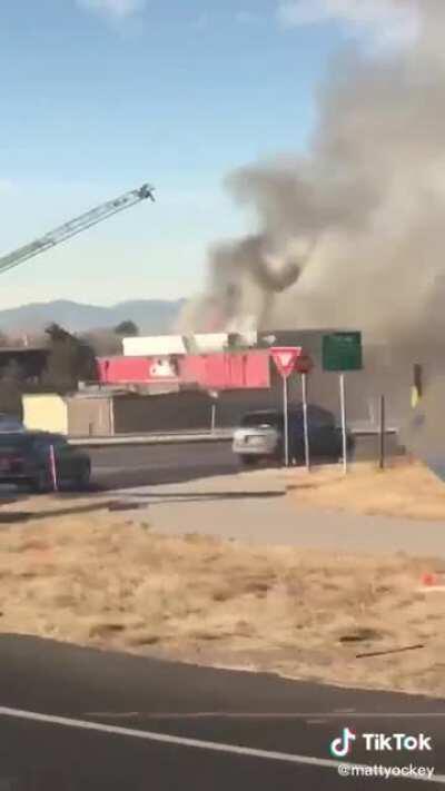 Chili’s burns down