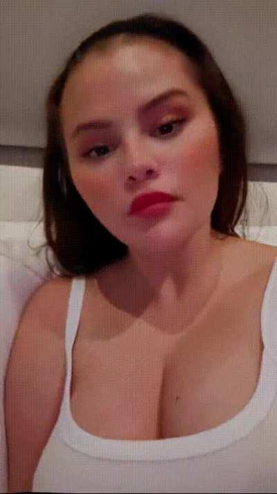 Selena Gomez is stacked