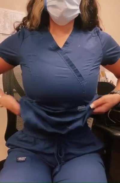 OMG my heart is beating 160 bpm I just did a titty drop at the nurse’s station!