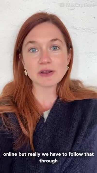 She may ramble like a stoned hippy but she looks great doing it