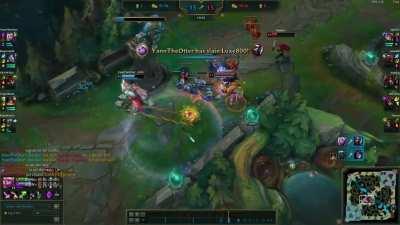 So now after that I had a pulse of 3k and needed to take a 2min breathing break (3v1 Towerdive Outplay)
