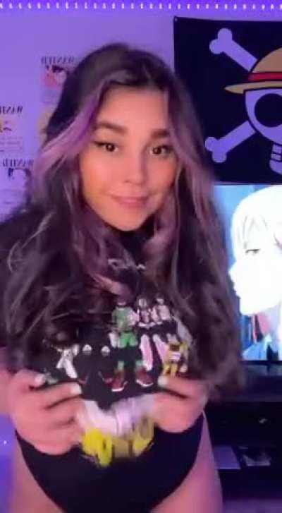 Do you like my thick Latina curves?