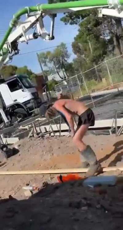WCGW if i pop a spray can with a shovel