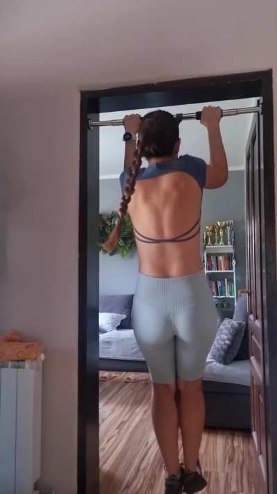 Home workout in tight booty shorts