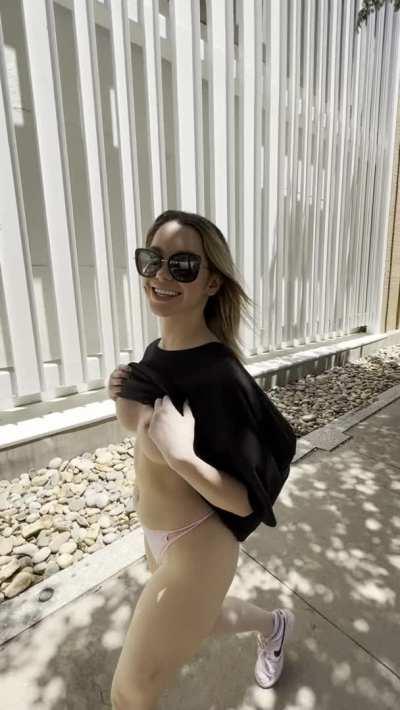 Peep me walking around Austin and i’ll give you a quick flash 😝