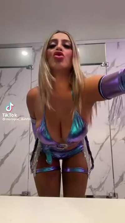 Love Halloween TikToks😂