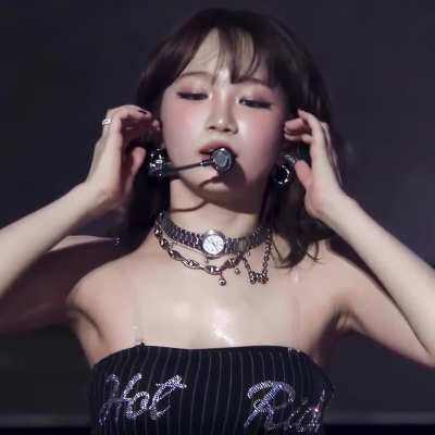 Chaewon - LE SSERAFIM