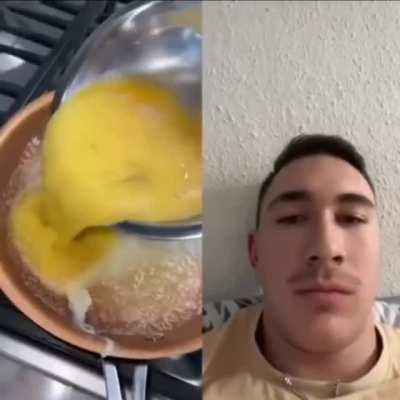 watching how omelette is made