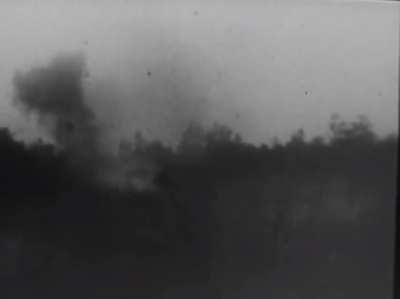 Rare footage of PAIGC troops setting an ambush to attack Portuguese Army's position in Gadamael Porto, Guinea-Bissau. (Portuguese Colonial War, 1966)