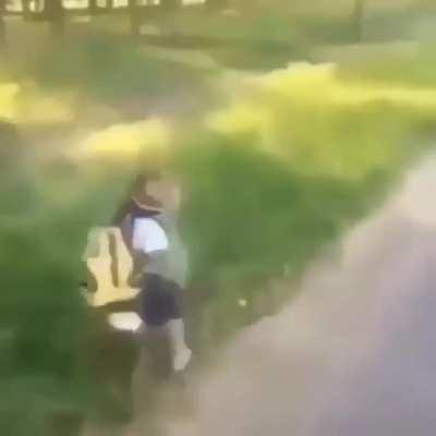 Peruano Otaku yendo al Colegio 😳😳