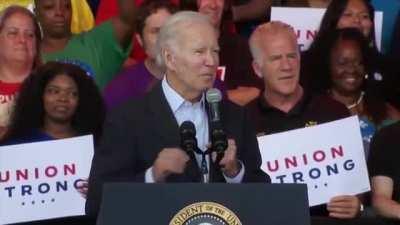 Dark Brandon benevolently spares hecklers with simple put down: “Everyone is entitled to be an idiot.”