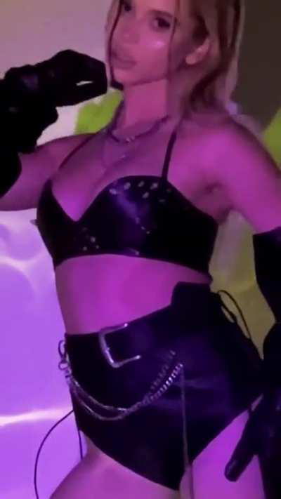 Alla Bruletova - Latexotica