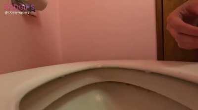 (F) Classy & Gassy both drink coffee and have to share the same bathroom afterwards! You can watch us blow up the bathroom together!
