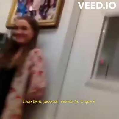 Ariana pee before the show