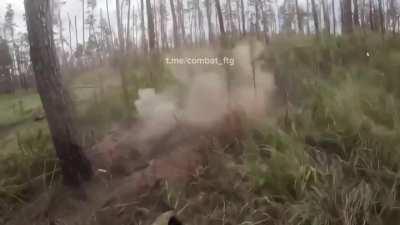 Ukraine firefight (up close) 