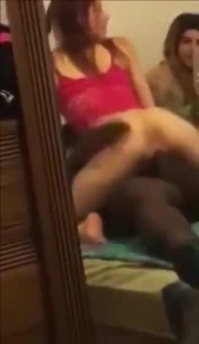 Filming her best friend riding a bbc