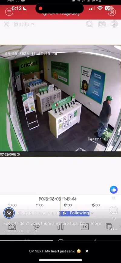 Guy does not listen at phone store and gets his ass kicked