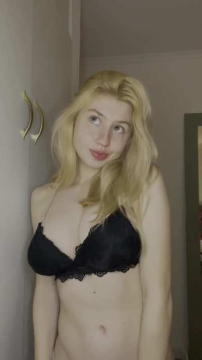 Drop our age gap and I'll let you know if I'd date you (F18)