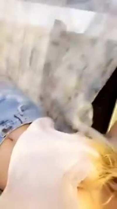 Super low cut shirt / Nip slip (?) from snapchat
