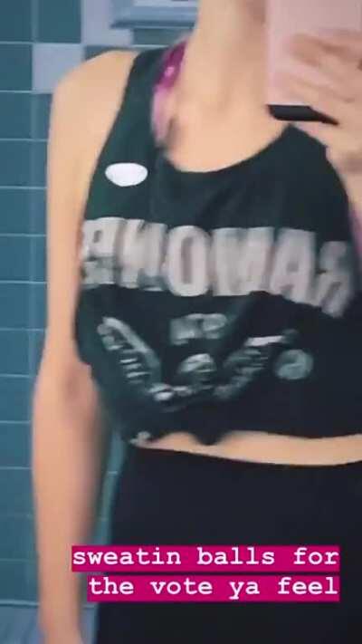 Kimmy lookin fit 😘