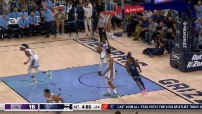 [Highlight] Ja Morant SOARS in for the alley-oop slam