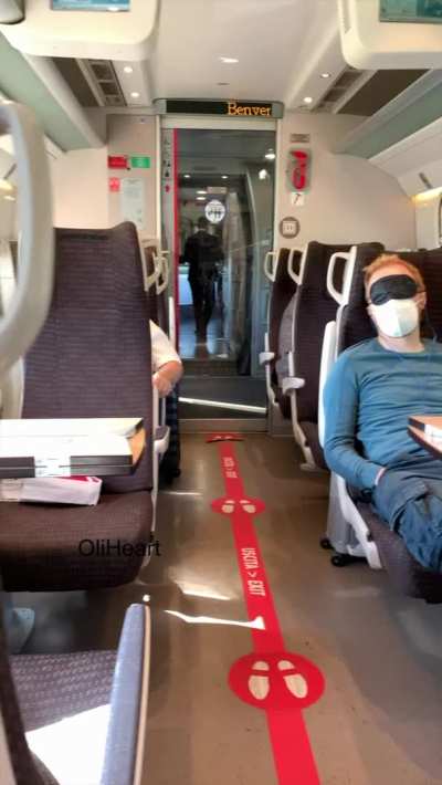 Flashing my tits in a busy public train get me so thrilled