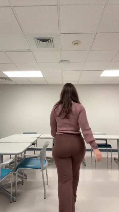 Casual mom thickness