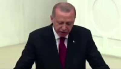 D-Dostum bu epikti 🤡