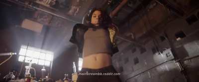 Maria Avgeropulous Stabs a Man in the Balls in Dead Rising: Endgame (2016)