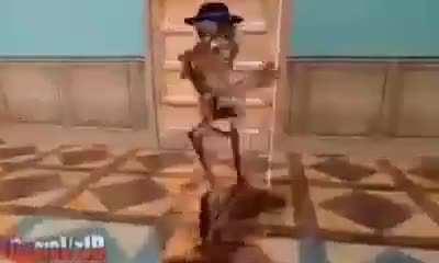 Can someone tell me what the fuck is happing please?