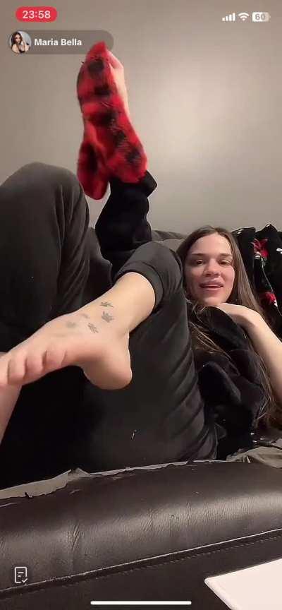 Maria Bella (@_letmariabellalive_) sock play