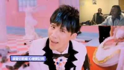 HOLY CR*P WHY IS CHINES RASIST 🤬🤬