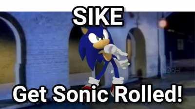 Sonic jugando minecraft increíble