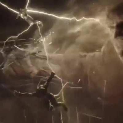 They edited Tobey Maguire and Andrew Garfield out of this shot where Lizard gets punched by seemingly no one.