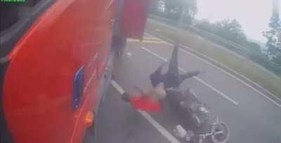 Two Bros on Motorcycle Hit By Truck in Zhengzhou