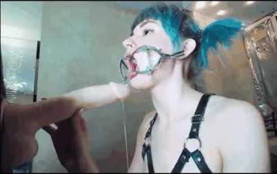 I’m love Deepthroat and BDSM ! 🌚