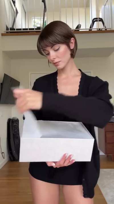 'Happy holidays to meeee' - IG December 2025