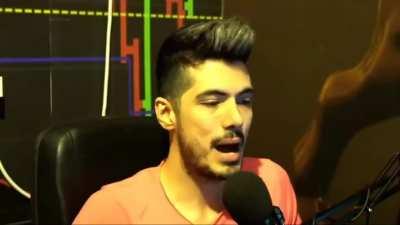 امیدوارم خوشتون بیاد😂😂💙💜