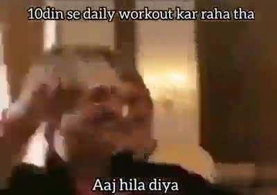 Chalo koi nhi kal se nhi karuga aaj akhir baar hila leta hu