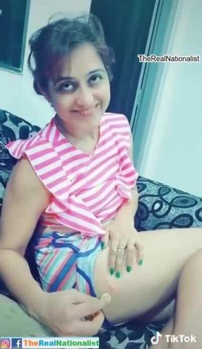 अब तो कुत्ते🐕 भी परेशान हो चुके है इन लोगो से...