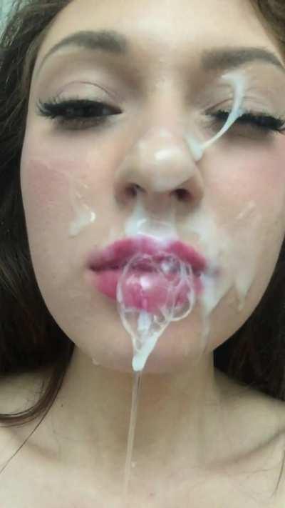 Cum bubbles!
