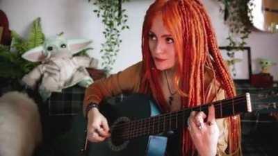 Резал себе на звонок