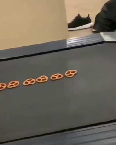 last guy sus 😳😳