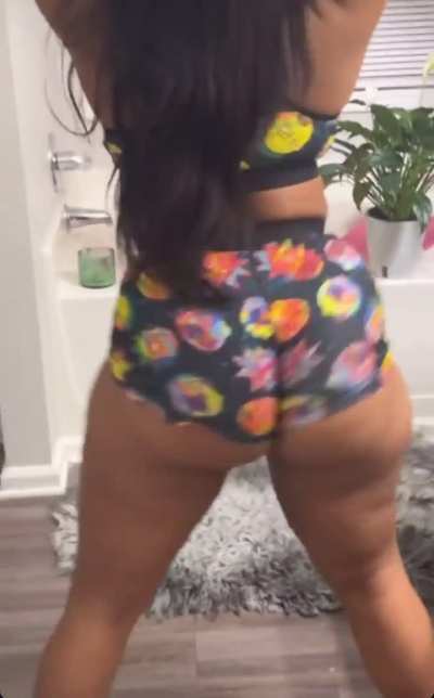 More of Kaleem’s Thot Files 🍑