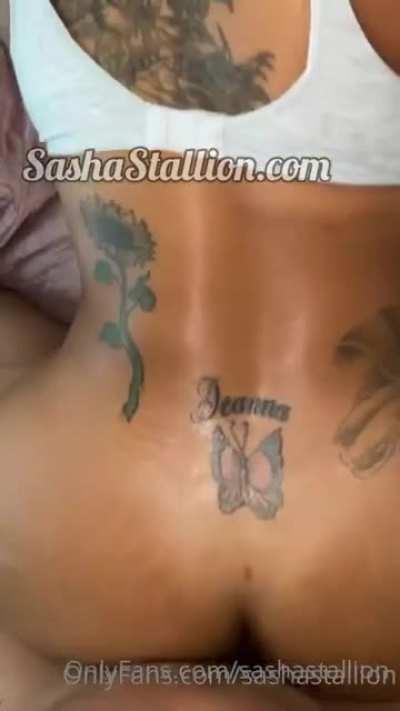 That ass looks so good 🤤