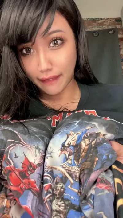 i love suprising people with my big tittys