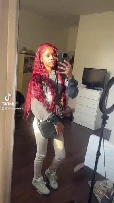 She’s bad asf😅🤯