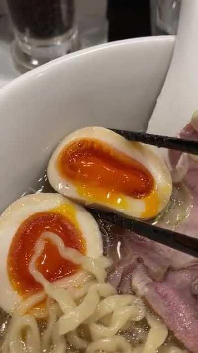When the egg is juuust right (at Sakurai, Yokohama)