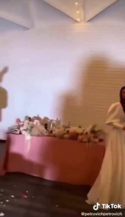 Groom Knocks Out His Best Man